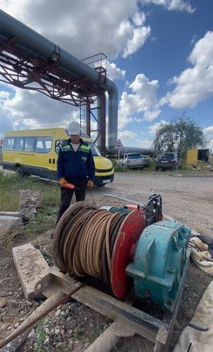 ЛИВНЕВОЙ КОЛЛЕКТОР ОЧИЩАЕТСЯ МЕТОДОМ «ЛЕБЕДКИ»