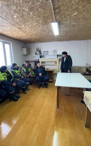 ГОСУДАРСТВЕННЫЙ ПРАЗДНИК — УВАЖЕНИЕ К ЛЮДЯМ ТРУДА